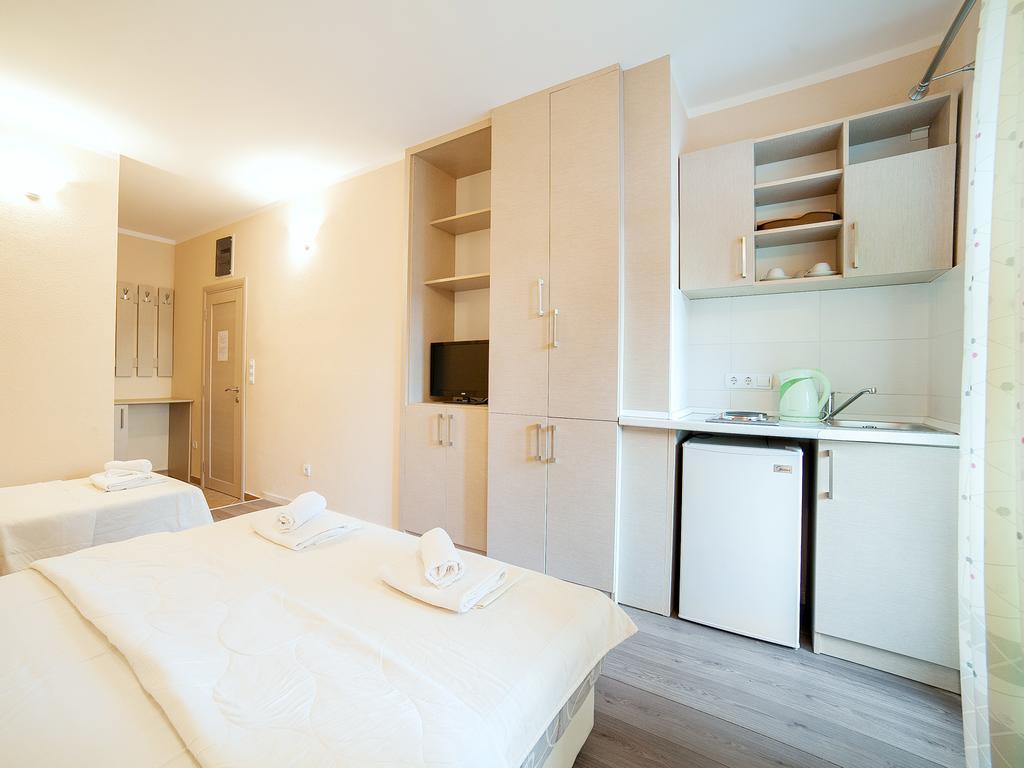 Pansion Nobel Hotel Petrovac Kamer foto