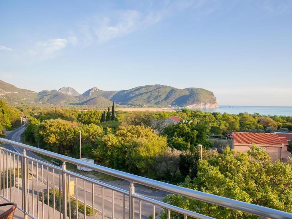 Pansion Nobel Hotel Petrovac Kamer foto
