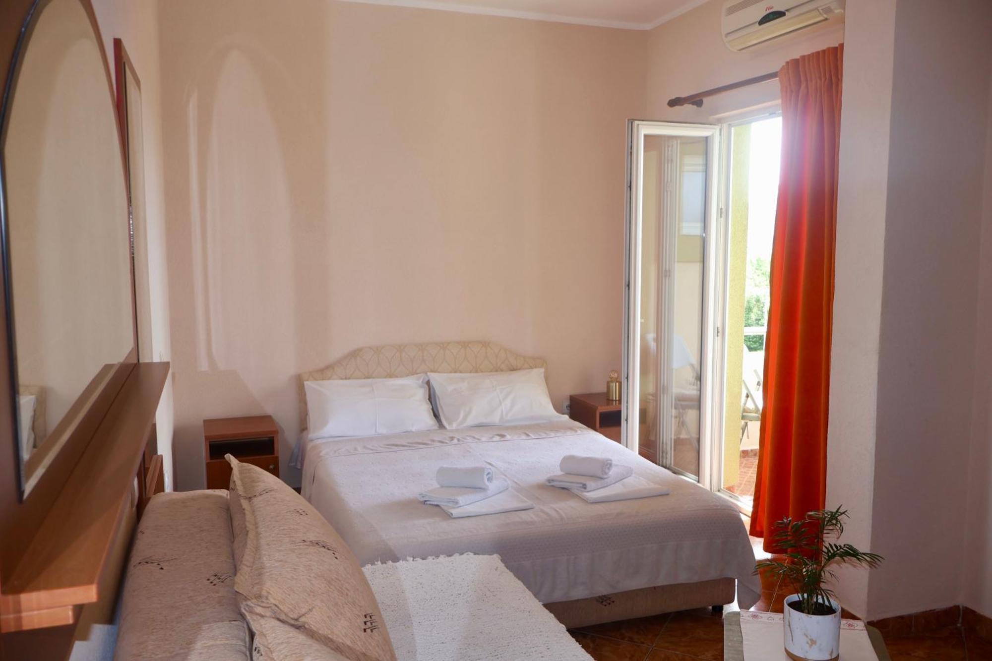 Pansion Nobel Hotel Petrovac Kamer foto