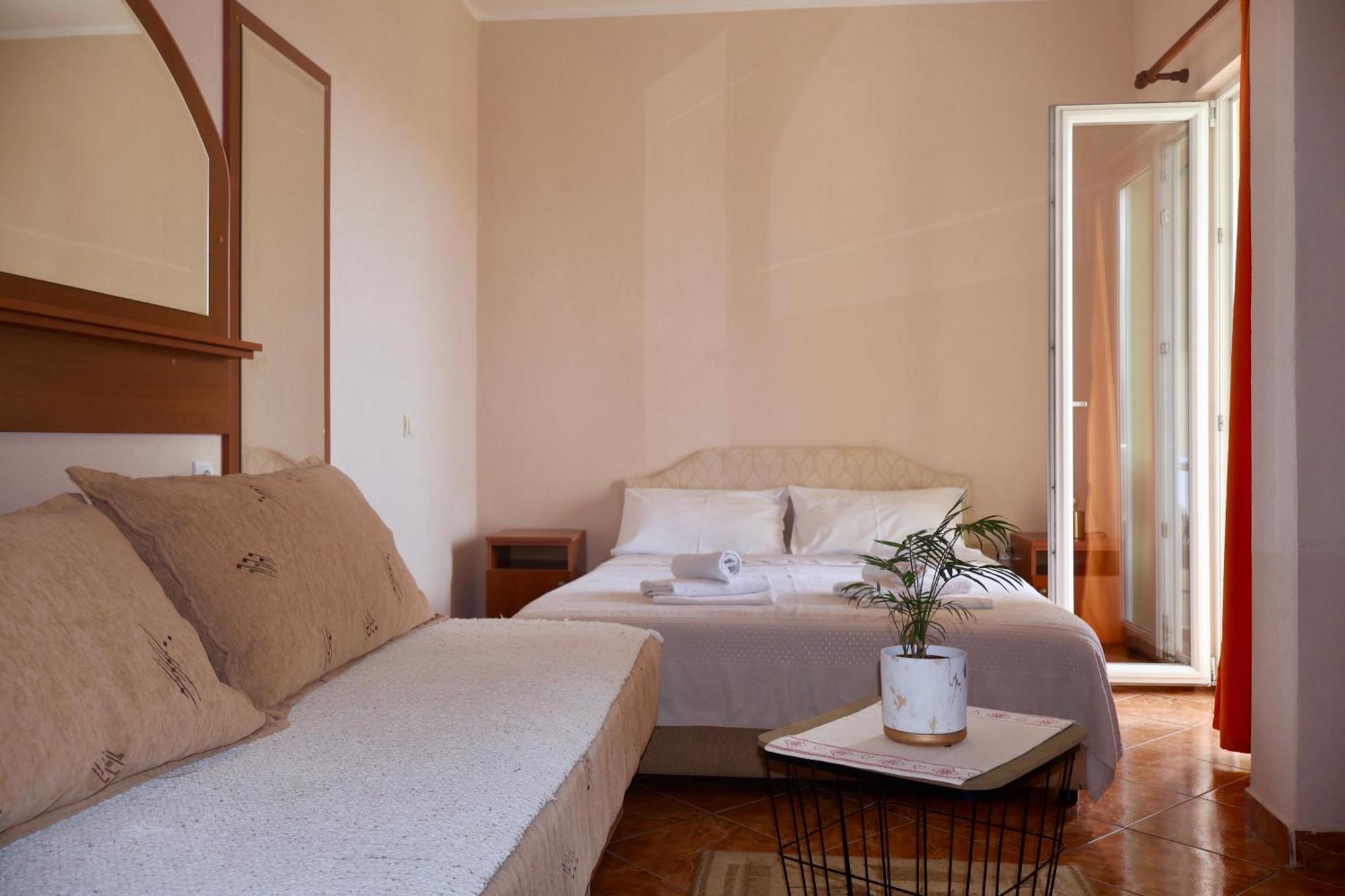 Pansion Nobel Hotel Petrovac Kamer foto
